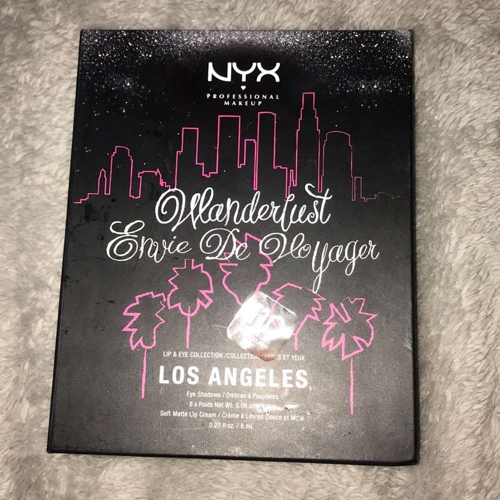 nyx eyeshadow palette plus lipstick